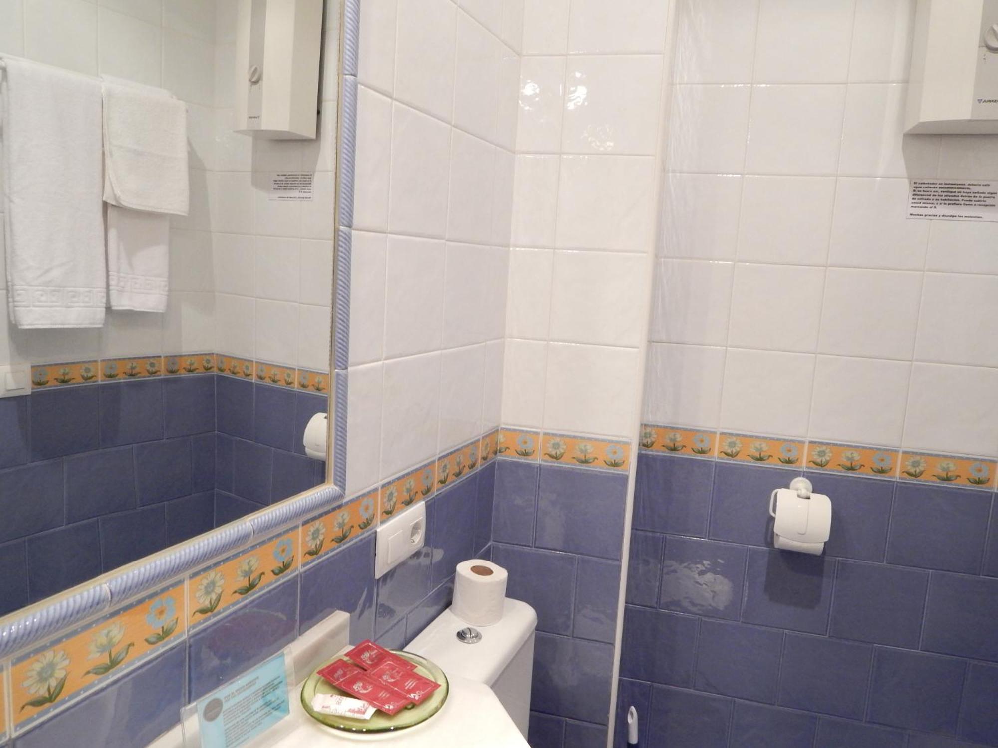 צ'יקלנה דה לה פרונטרה Hotel Cortijo Los Gallos חדר תמונה