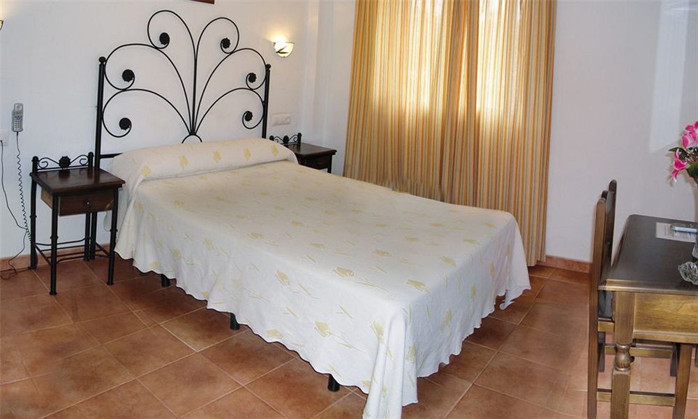 צ'יקלנה דה לה פרונטרה Hotel Cortijo Los Gallos מראה חיצוני תמונה