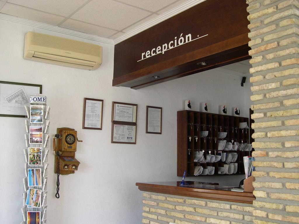 צ'יקלנה דה לה פרונטרה Hotel Cortijo Los Gallos מראה חיצוני תמונה