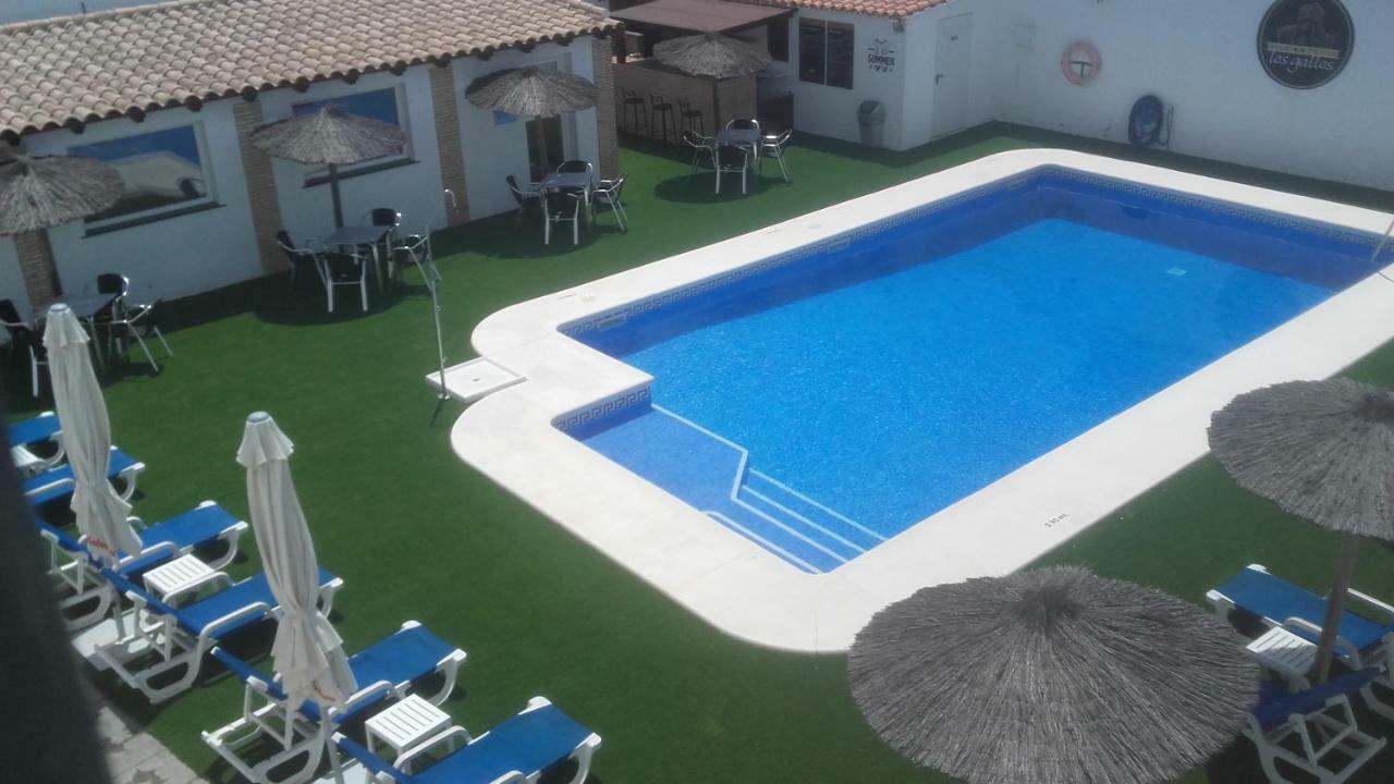 צ'יקלנה דה לה פרונטרה Hotel Cortijo Los Gallos מראה חיצוני תמונה